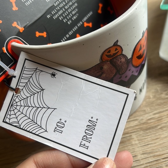 Dog Mom Mug & Bandana Weiner Dog Pumpkin Dachsund Gift Set - Picture 5 of 5